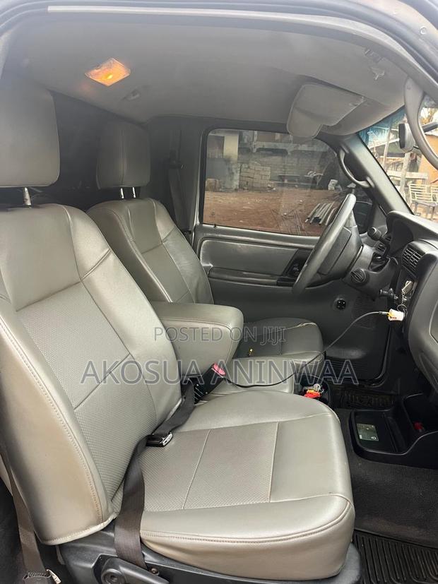Ford Ranger Wildtrak 2012 Silver photo 4