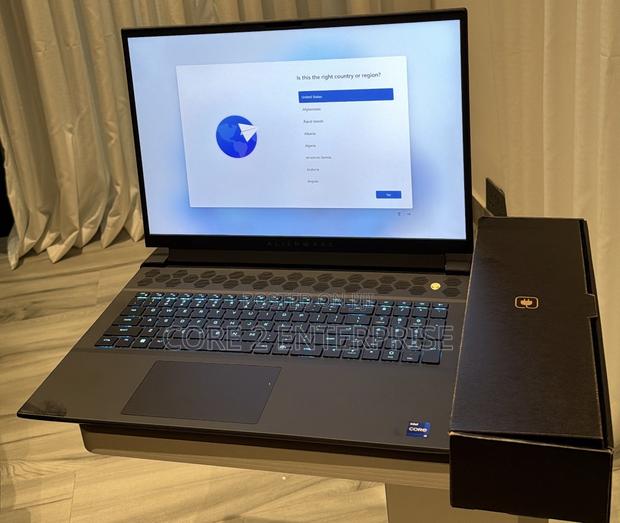 Laptop Dell Alienware M18 R2 32GB Intel Core I9 SSD 1T