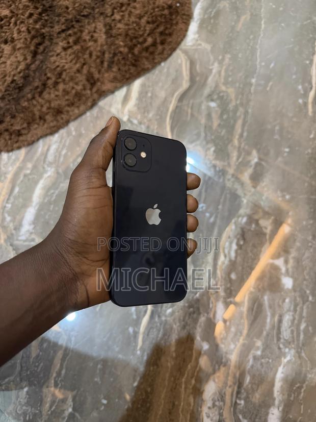 Apple iPhone 12 128 GB Black photo 3