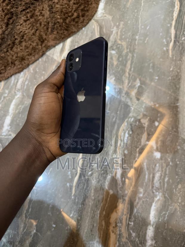 Apple iPhone 12 128 GB Black photo 6