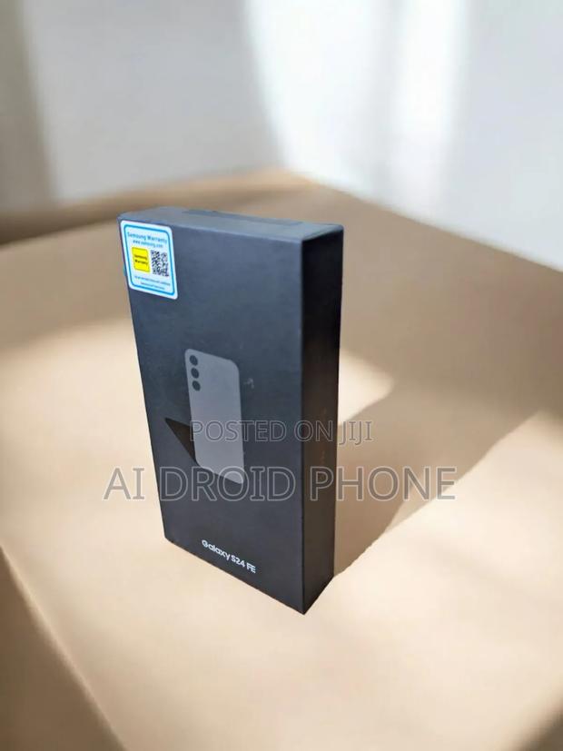 New Samsung Galaxy S24 FE 128 GB Gray