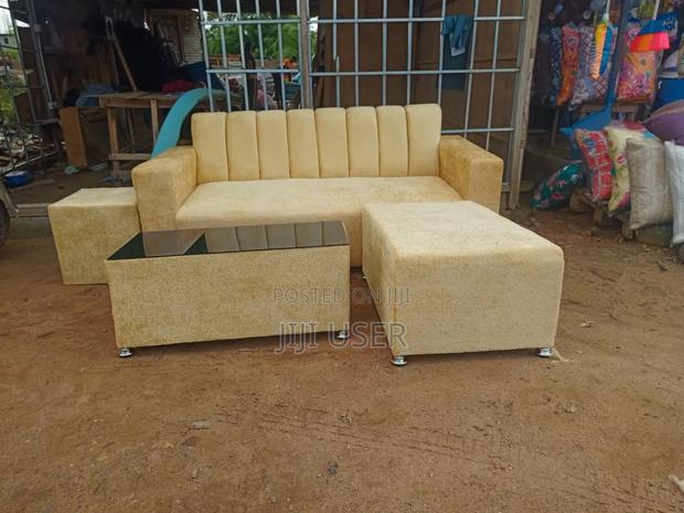 Quality Italian Cream Material Sofa · Photo 4