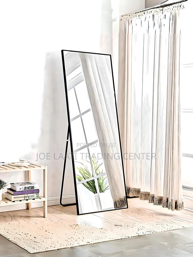 Standing Mirror photo 2