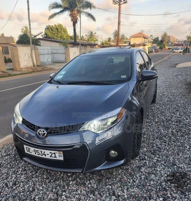Toyota Corolla S 4dr Sedan (1.8L 4cyl CVT) 2015 Gray