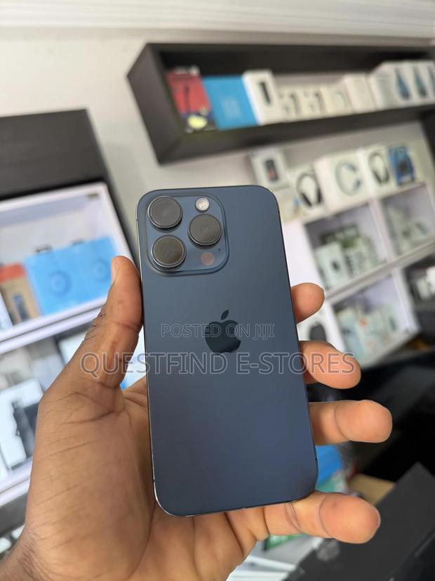 Apple iPhone 15 Pro 128 GB Blue photo 2