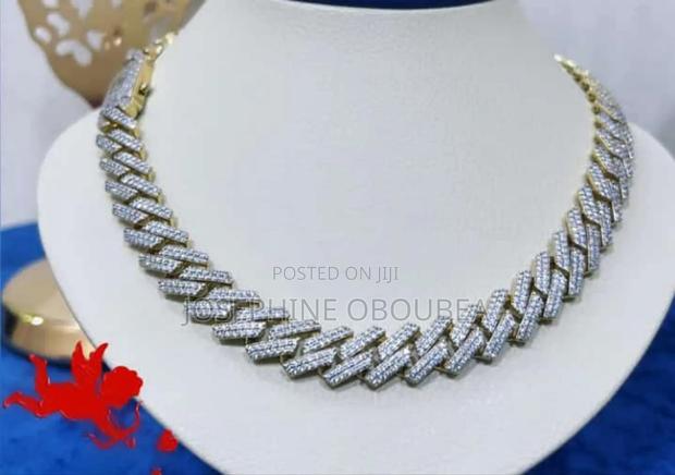 Round Neck Cubber Necklace photo 2