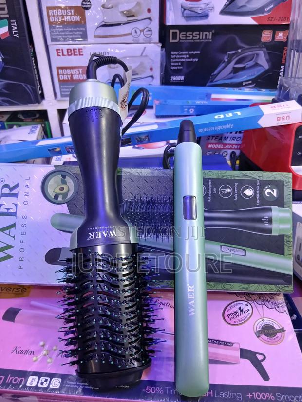 2in1 Brush Dryer With Straightener · Photo 2