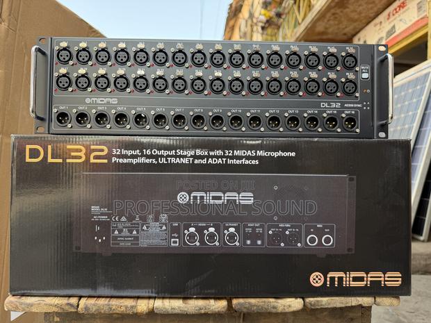 Midas Dl32 32 Input, 16 Output Stage Box. · Photo 3