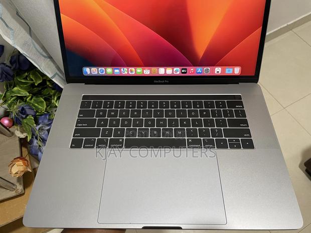 Laptop Apple MacBook Pro 2019 16GB Intel Core I7 SSD 256GB