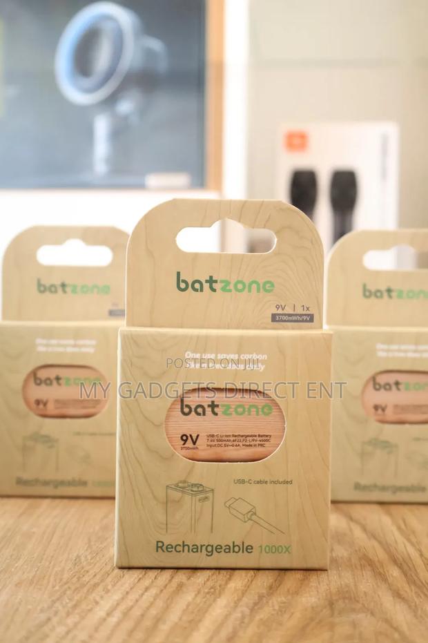 Batzone Li-Ion Rechargeable Battery 9v /1× (3700mwh)9v · Photo 2