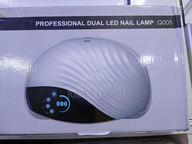 Professional Dual Led Nail Lamp · Photo 2
