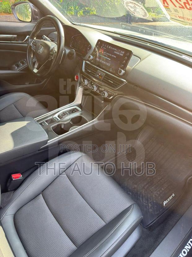 Honda Accord Sport 2.0T 2021 White