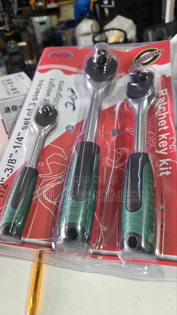 Ratchet 1/2" and 3/8" and 1/4" photo 3