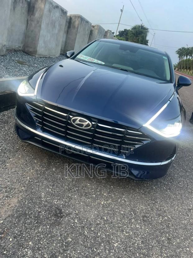 Hyundai Sonata SE 2021 Blue