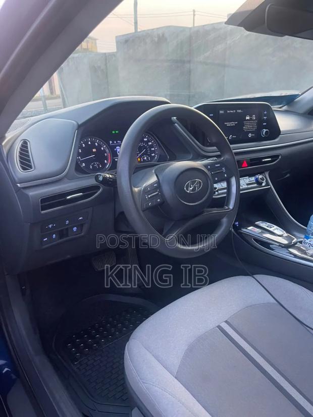 Hyundai Sonata SE 2021 Blue