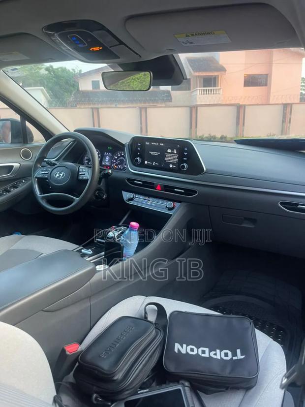 Hyundai Sonata SE 2021 Blue