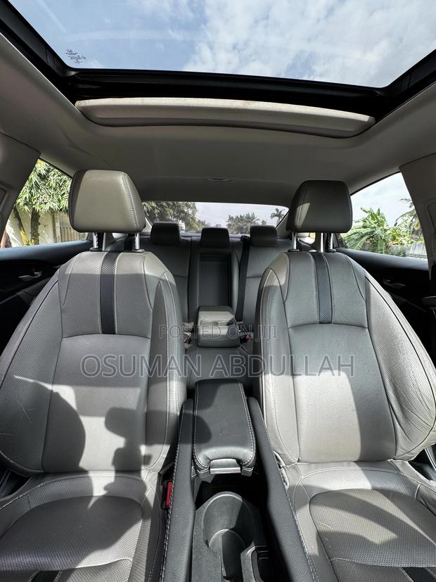 Honda Civic EX-L 4dr Sedan (1.5L 4cyl) 2016 Gray