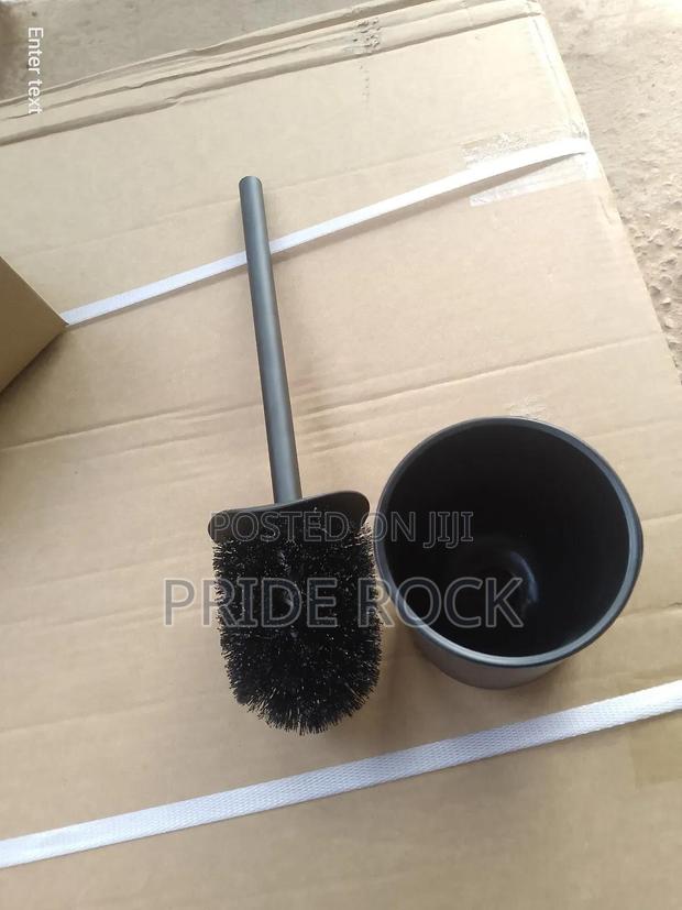 Black Toilet Brush photo 3