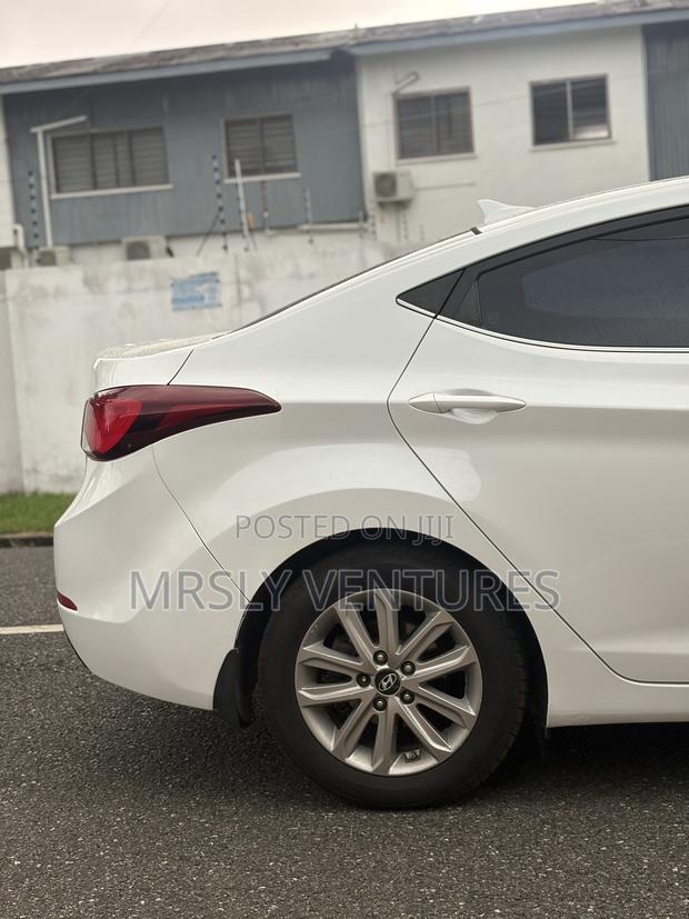 Hyundai Elantra 2015