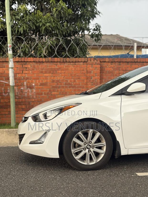 Hyundai Elantra 2015