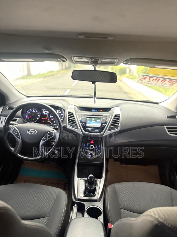 Hyundai Elantra 2015