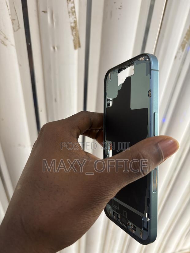 Complete Housing for iPhone 16