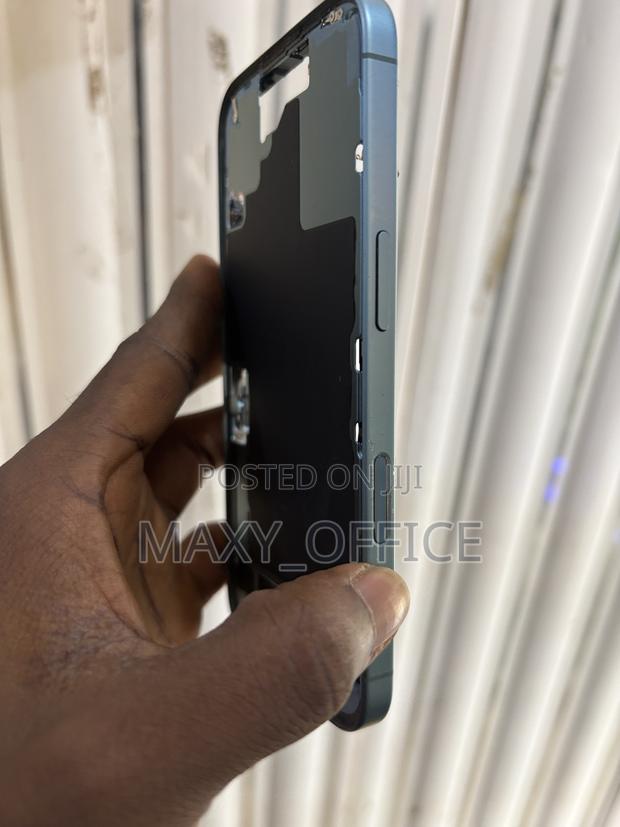 Complete Housing for iPhone 16