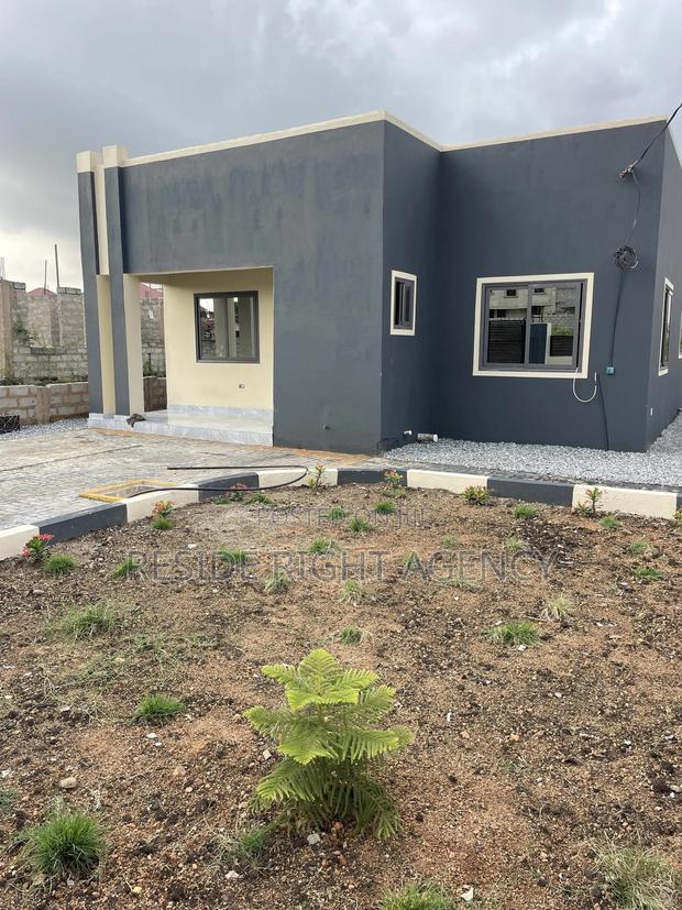 3bdrm House in Pokuase for sale · Photo 2