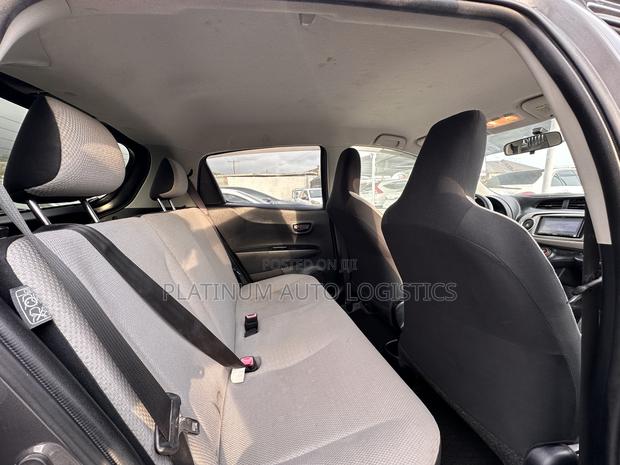 Toyota Vitz 2013 Gray photo 8