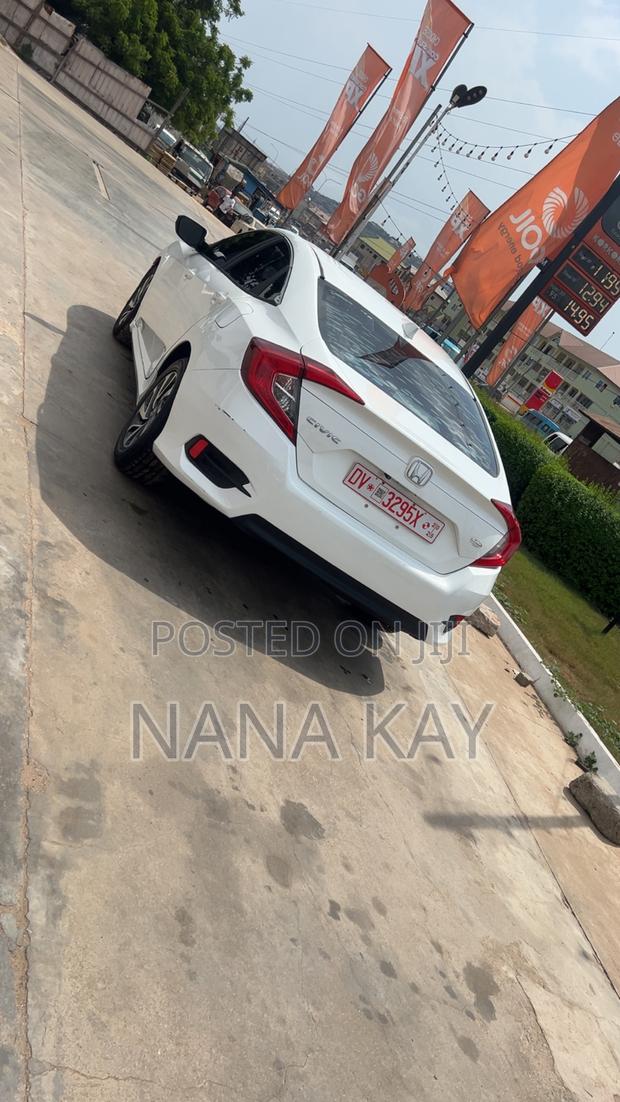 Honda Civic EX Sedan 2018 White