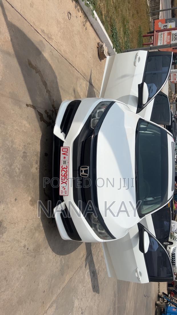 Honda Civic EX Sedan 2018 White