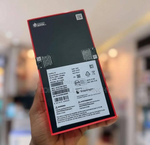 New OnePlus 15 512 GB Black photo 2