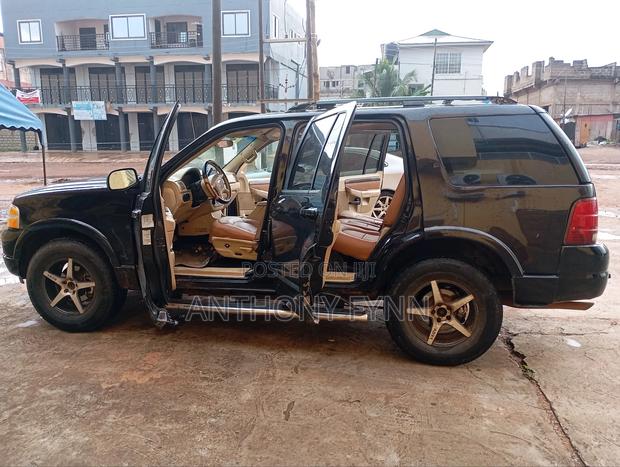 Ford Explorer AWD XLT Sport 4.6 2004 Black