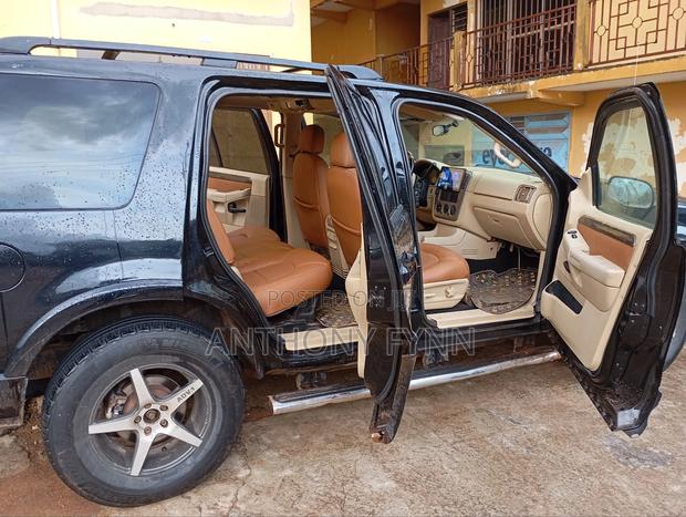 Ford Explorer AWD XLT Sport 4.6 2004 Black