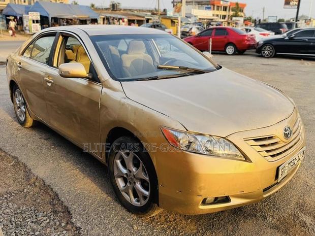 Toyota Camry LE 4dr Sedan (2.4L 4cyl 5A) 2008 Gold
