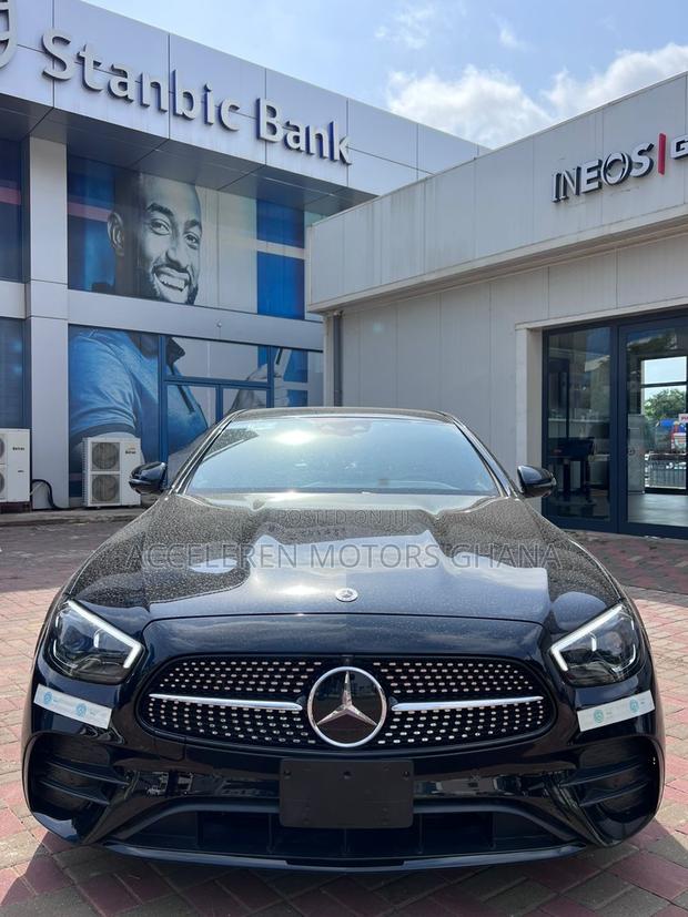 Mercedes-Benz E350 2023 Black