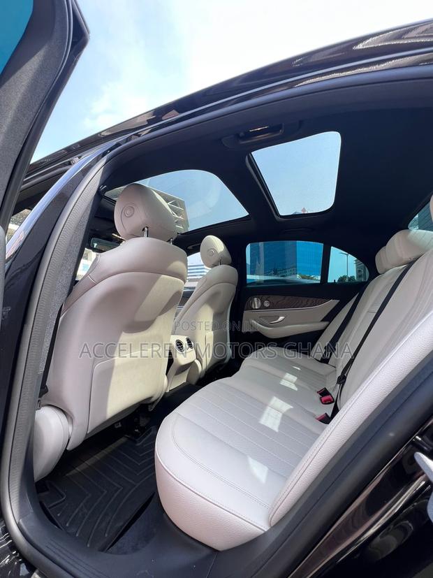 Mercedes-Benz E350 2023 Black