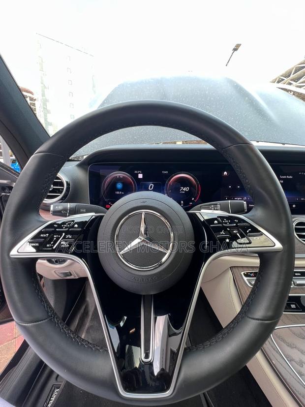 Mercedes-Benz E350 2023 Black