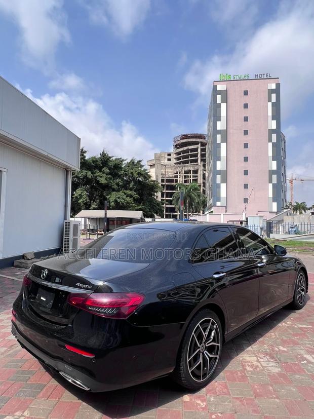 Mercedes-Benz E350 2023 Black
