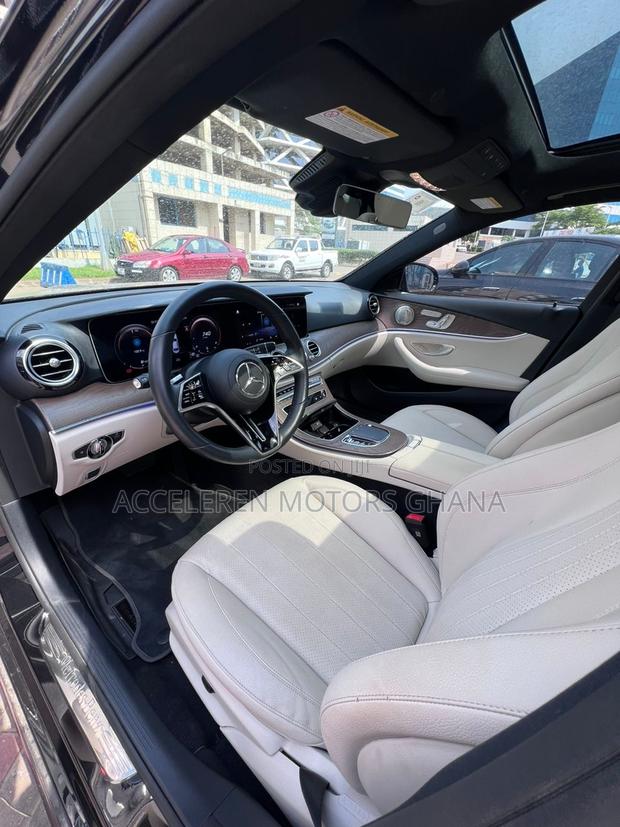Mercedes-Benz E350 2023 Black