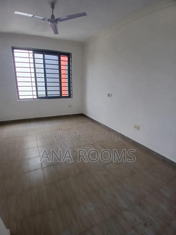 2bdrm Townhouse/Terrace in Ana Rooms, Tema Metropolitan for sale · Photo 4