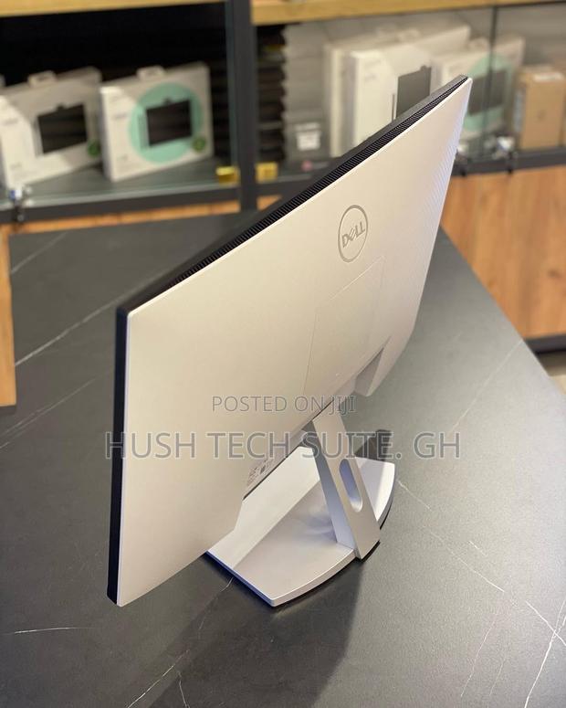 Dell 24 Ips Edgeless Wide Monitor photo 3