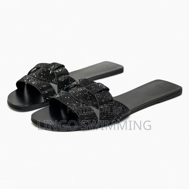 Premium Slippers photo 3