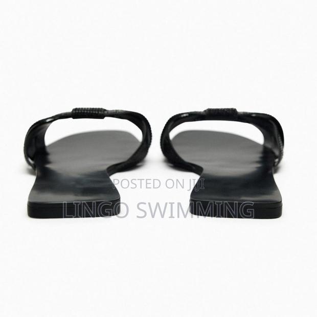 Premium Slippers photo 4
