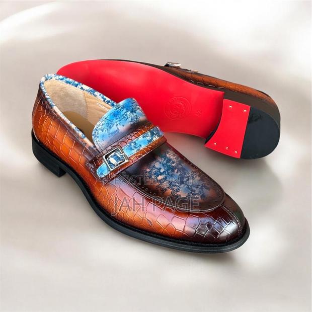 Classic Men Designer Shoes photo 3