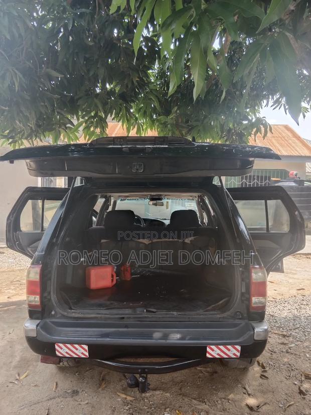 Nissan Pathfinder 1999 Black