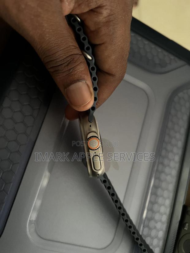 Apple Watch Ultra 3 photo 6
