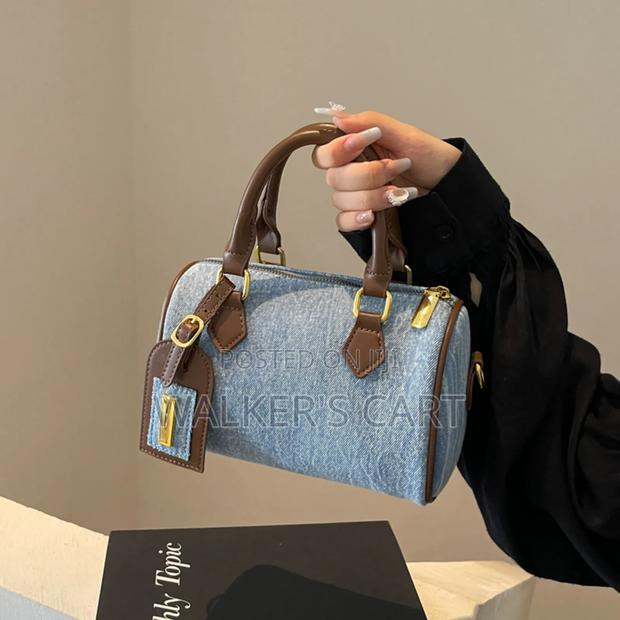 Handbag Stylish Practical Everyday Bag