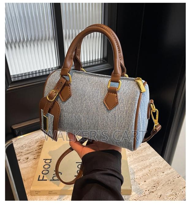 Handbag Stylish Practical Everyday Bag photo 3