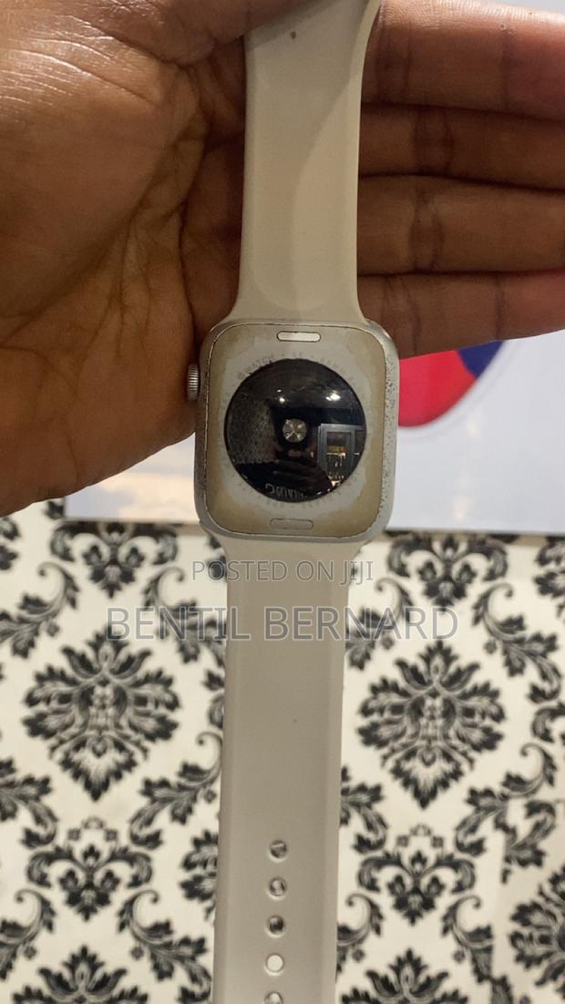 Apple Watch Series Se 2nd Generation 44mm photo 8
